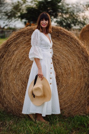 The Beauty Mail - Cristina Mitre