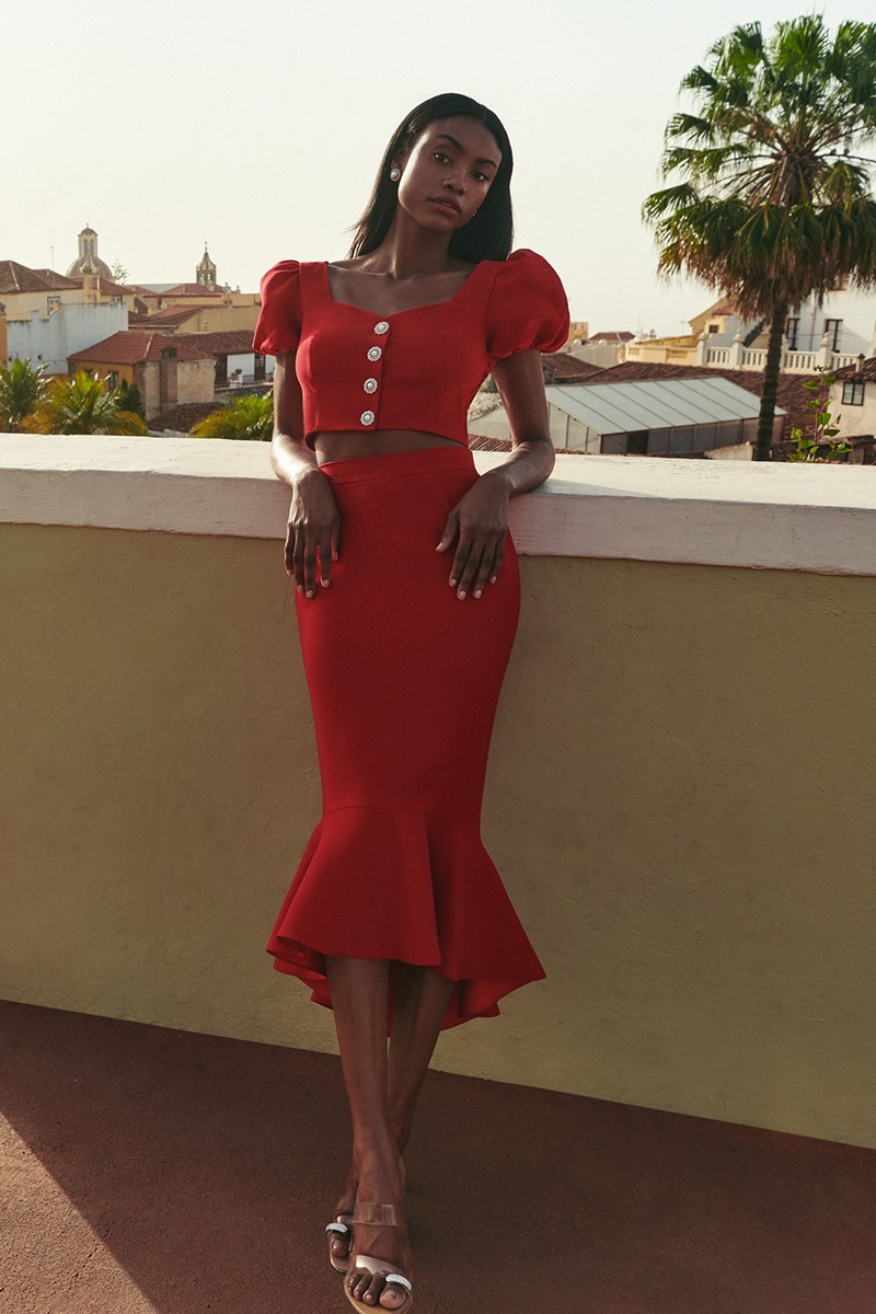 falda de fiesta roja  asimetrica falda con volante para invitada a boda, bautizo, comunion, evento, shoponline,
