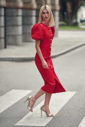  Vestido de fiesta  rojo con mangas globo  para invitadas boda invierno