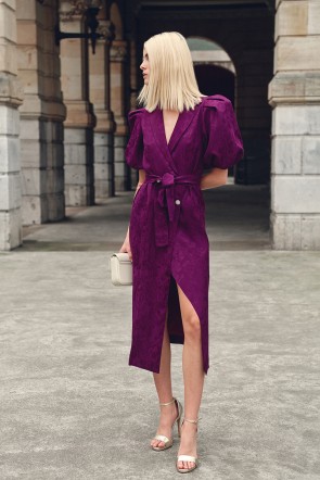 comprar Vestido midi con mangas abullonadas morado tornasolado con cuello y solapa , botones forrados  y cinturon para invitadas boda, evento, fiesta, coctel, otoño fiesta navidad 