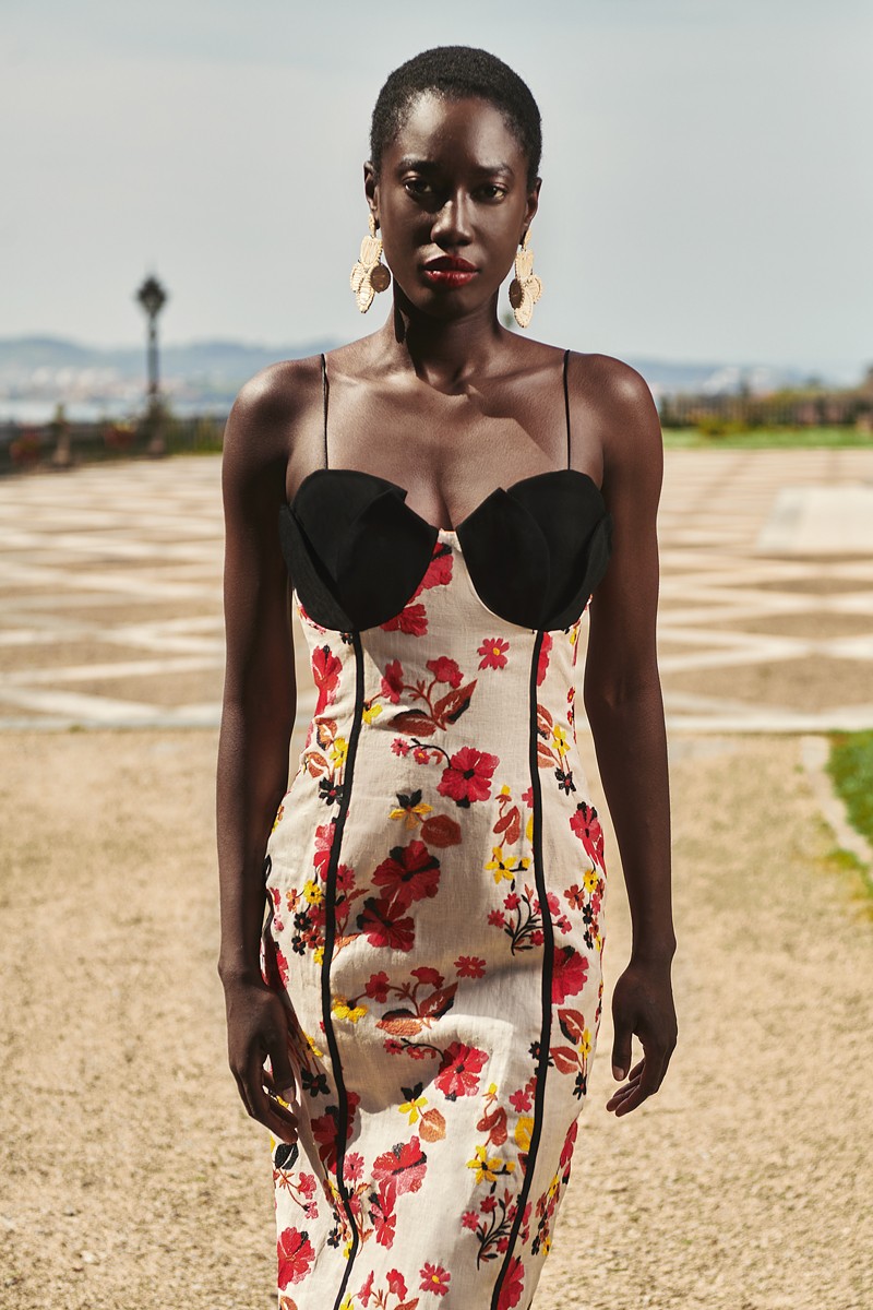 comprar vestido de lino bordado flores con cazuelas de tulipanes para invitadas a boda de verano, fiesta, ocasión especial