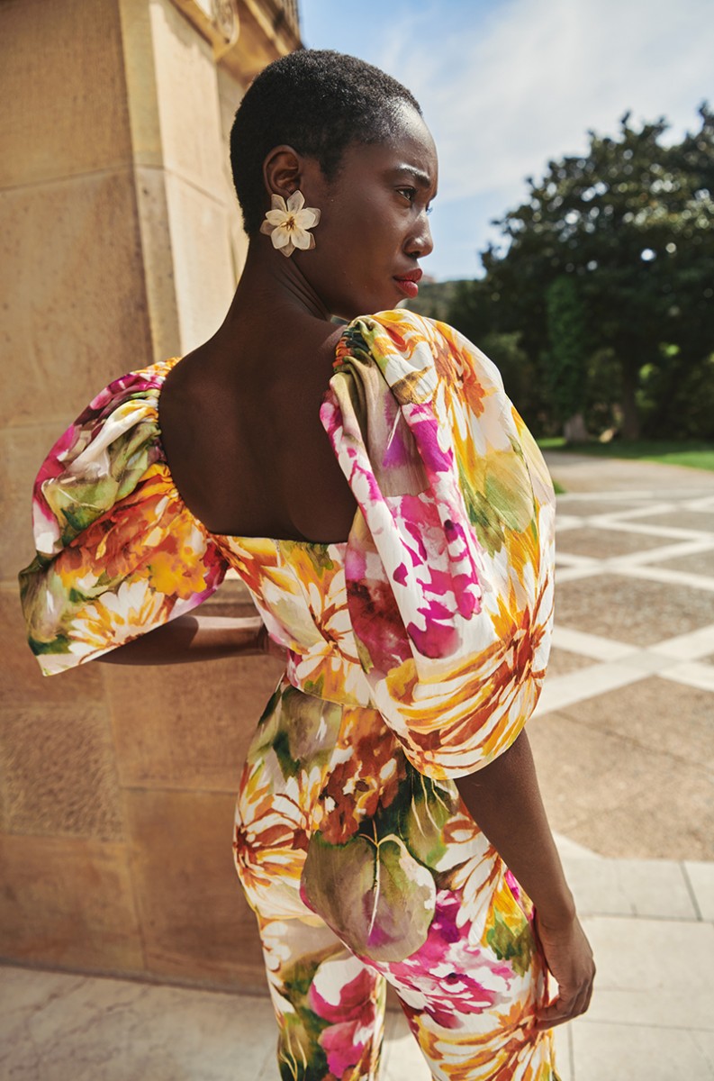 Mono para boda estampado de flores elastico con manga abullonada, pantalon pitillo para invitadas boda primavera verano compra online shop online evento apparentia