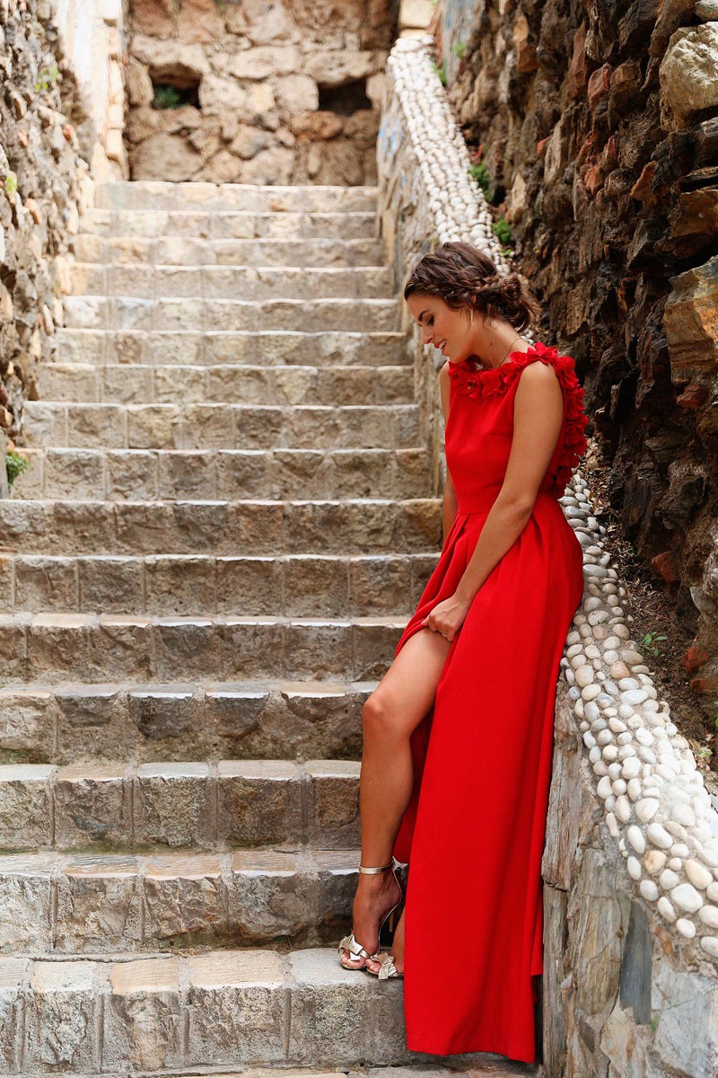 el último Esencialmente Paine Gillic Vestido largo de fiesta rojo con flores para invitada boda